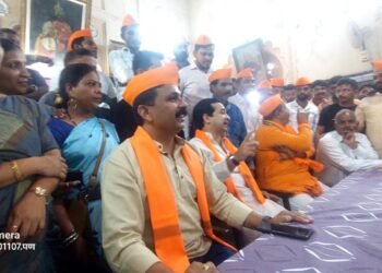 आमदारकी खासदारकी पेक्षा हिंदू रक्षक हेच  माझ्यासाठी सर्वाच्च पद -भवानी मंडपातील जिहाद विरोधातील मोर्चात आमदार नितेश राणे यांचे घणघणती प्रतिपादन त्या मुली सत्वर घरी न आल्यास पुढील आंदोलनास पोलीस जबाबदार – राणे यांचा इशारा