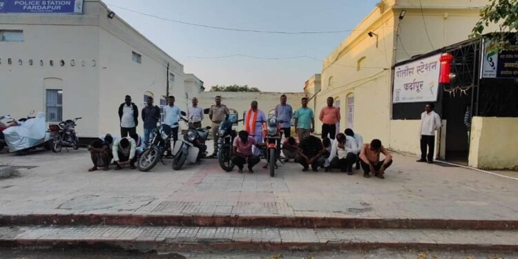 फर्दापूर पोलिस स्टेशन ची जुगार अड्ड्यावर मोठी कारवाई