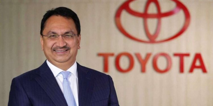 प्रसिद्ध उद्योगपती विक्रम किर्लोस्करांचं हृदय विकाराच्या झटक्यानं मृत्यू… 64व्या वर्षी घेतला अखेरचा श्वास