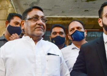 नवाब मलिक यांना दिलासा नाहीच, जामीन अर्ज कोर्टाने फेटाळला