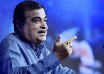 कार्यक्रम अहमदनगरचा कौतुक सोलापूरचे ; नेमके नितीन गडकरी काय म्हणाले पहा…