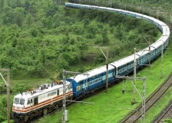 महापरिनिर्वाण दिना निमित्त  मुंबईसाठी विशेष प्रवासी गाडी धावणार …