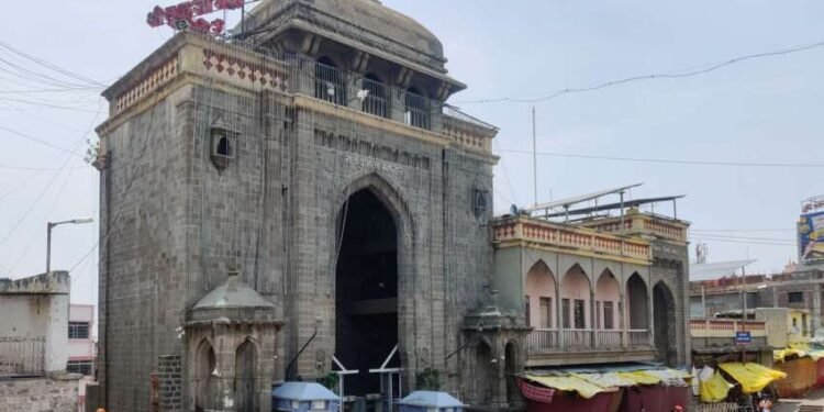 श्री तुळजाभवानीच्या शाकंभरी नवरात्रोत्सवास प्रारंभ…