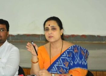 भाजप नेत्या – चित्रा वाघ LIVE निर्भया फंडवरील ठाकरेंच्या आरोपाला भाजपचं उत्तर…