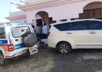 हिंगणघाट चे माजी आ.राजु तिंमाडे कडुन शासकीय विश्रामगृहाच्या रुमची मोडतोड…