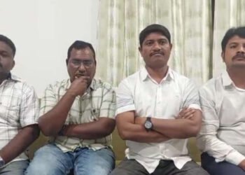 महाराष्ट्रात सुपारी घेण्यासाठी प्रसिद्ध असणाऱ्या सुपारी ताईची बार्शीतील नगरसेवकांनी केली पोलखोल..