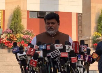 LIVE : नागपूर विधिमंडळ परिसरातून उद्योग मंत्री उदय सामंत लाईव्ह…