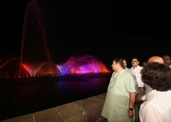 ऐका:- नागपूरातील जगातील सर्वांत उंच फुटाळा कारंजा बद्दल नितीन गडकरी काय म्हणतात…