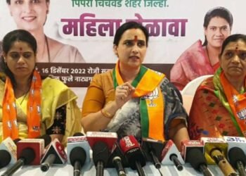 महाराष्ट्रात लव्ह जिहाद कायदा आला पाहिजे : चित्रा वाघ