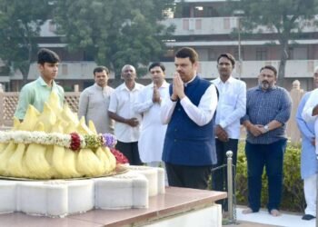 25 वर्ष आम्ही सर्व भाजपाचे आमदार परमपूज्य डॉ. हेडगेवारजी, परमपूज्य गोलवलकर गुरुजी यांच्या स्मृतिस्थळावर येतो