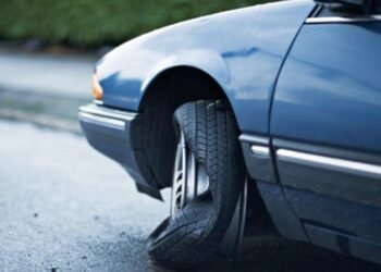 सावधान ! अन्यथा समृद्धी महामार्गावर तुमच्या चारचाकीचा टायर फुटणार…