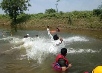 शिर्डीत स्वाभिमानी शेतकरी संघटनेचं आंदोलन, पोलिसांकडून धरपकड सुरू