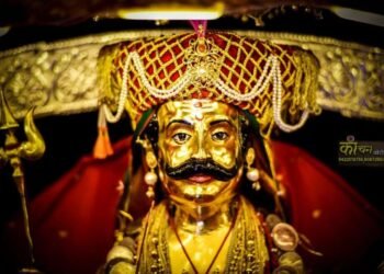 रत्नागिरी:- मुख्यमंत्री एकनाथ शिंदे यांनी श्री देव भैरी बुवा देवाचे भक्तीभावाने दर्शन घेतले आणि देवाच्या चरणी राज्यातील जनतेला सुखी समाधानी ठेवण्याची केली प्रार्थना…