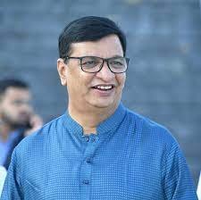 काँग्रेस नेते बाळासाहेब थोरात वॉकिंग करताना पडले, उपचारासाठी नागपूरहून मुंबईला रवाना…