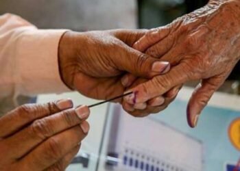 आता इतर राज्यांमध्ये राहून सुद्धा आपल्या मतदारसंघांमध्ये मतदान करता येणार…