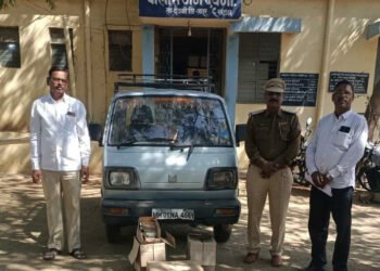 देवणी ठाणेची अवैध धंद्यावर कारवाई देशी/विदेशी दारू सह 1लाख 66 हजार 810 रुपयाचा मुद्देमाल जप्त