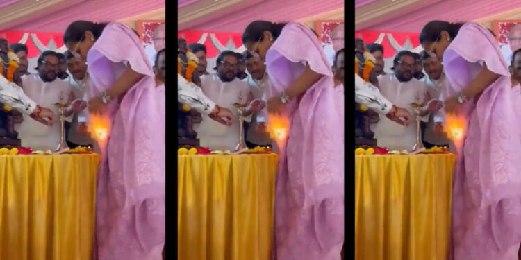 पहा व्हिडीओ – पुण्यातील कार्यक्रमात सुप्रिया सुळेंच्या साडीने घेतला पेट; मोठी दुर्घटना थोडक्यात टळली…