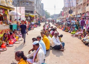 श्रीतुळजाभवानी प्रक्षाळ मंडळातर्फ महाप्रसाद वाटप..