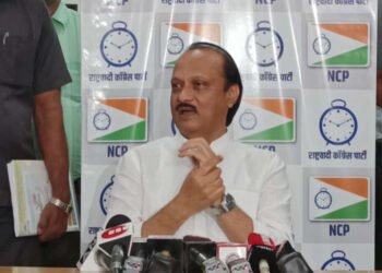 मी हातात गंडे-दोरे काही घालत नाही; सामनातील ‘जादूटोणा’ अग्रलेखावर अजित पवारांची प्रतिक्रिया…