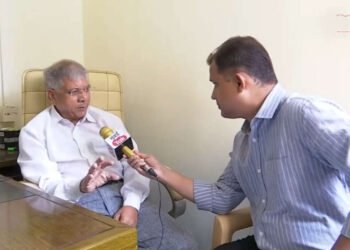 प्रकाश आंबेडकर- ठाकरेंसोबतची बोलणी फिस्कटली? शिंदेंच्या भेटीत काय झालं?