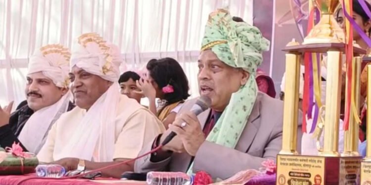 जीत हार मान्य करून सर्वच जण एक दिलाने खेळा – जिल्हा व सत्र न्यायाधीश डॉ.शब्बीर अहेमद औटी