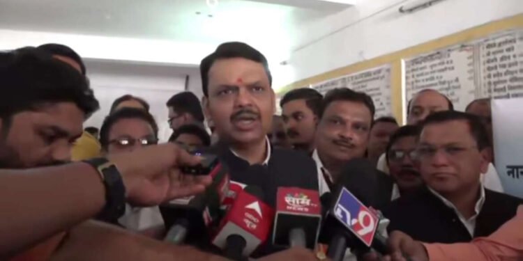 LIVE :- देवेंद्र फडणवीस यांचा नागपुरात माध्यमांशी संवाद…