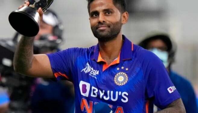 टी-२०मध्ये वादळ तर वनडेत ठरतोय फुसका बार; आकडेवारी पाहून म्हणाल संघातून बाहेर करा