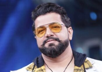 राजकारणात प्रवेश करणार आणि ही निवडणूक लढवणार…अवधुत गुप्तेने थेटच सांगितलं.