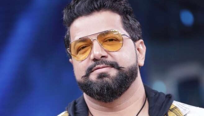 राजकारणात प्रवेश करणार आणि ही निवडणूक लढवणार…अवधुत गुप्तेने थेटच सांगितलं.