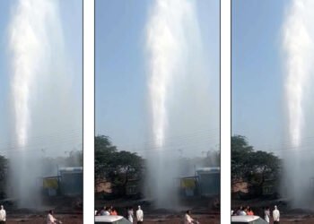सोलापूर शहराला पाणीपुरवठा करणारी जलवाहिनी फुटली लाखो लिटर पाणी वाया…