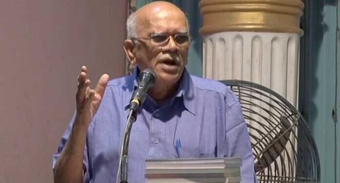 दूरदर्शनवर पहिले वृत्तनिवेदक, ज्येष्ठ माध्यमतज्ञ, अभिनेते, लेखक डॉ. विश्वास मेहेंदळे यांचे निधन