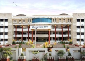 सोलापूर :- तरुणाला लोखंडी रॉडने डोक्यात जबरदस्त मारहाण, दुर्दैवी मृत्यू …