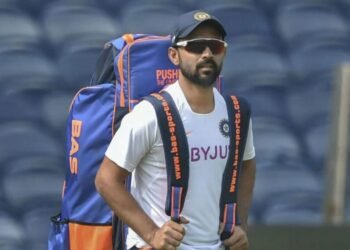 अजिंक्य रहाणेने टीम इंडिया सोडून या देशाकडून खेळण्याचा घेतला निर्णय !