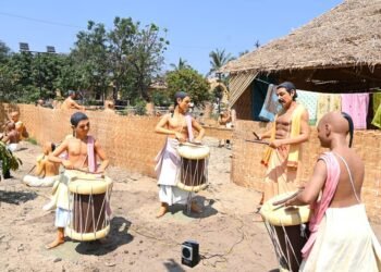 कोल्हापूर येथील कणेरी मठात आयोजित ‘पंचमहाभूत लोकोत्सव’मध्ये स्वीकारलेले पर्याय…