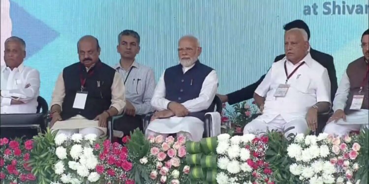 पंतप्रधान नरेंद्र मोदी यांनी कर्नाटकातील शिवमोग्गा येथे पायाभरणी आणि विविध प्रकल्पांचे उद्घाटन….