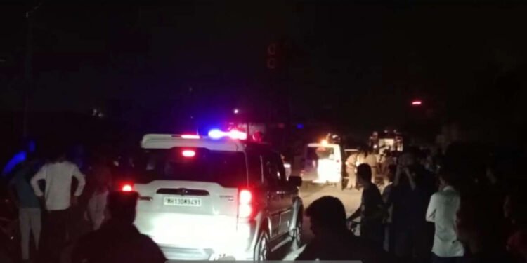 सोलापूर :- विजयनगर मधील कारखान्याला आग; आग विझविण्याचे शर्थीचे प्रयत्न सुरू…