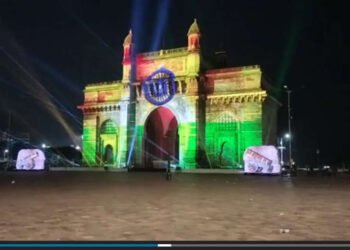 गेट वे ऑफ इंडिया येथे सुवर्ण भारताचा इतिहास लेजर शो च्या माध्यमातून…