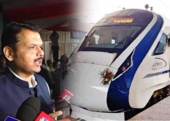 वंदे भारत रेल्वेच्या माध्यमातून सोलापूर – मुंबई  फास्ट कनेक्टिव्हीटी – फडणवीस