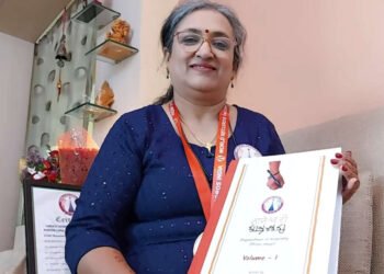 १०० दिवसात लिहिली उलट्या अक्षरात अख्खी ज्ञानेश्वरी; 9033 ओव्या लिहून अनोखा विक्रम…