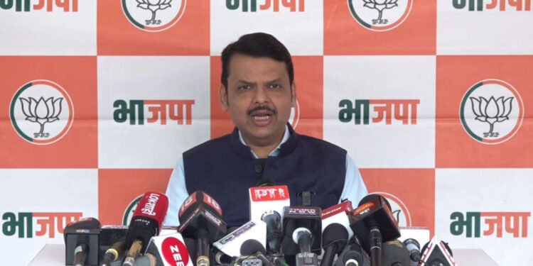 LIVE : केंद्रीय अर्थसंकल्पातून काय मिळालं? देवेंद्र फडणवीस लाइव्ह