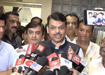 LIVE | फडणवीस यांचा कोल्हापुरात माध्यमांशी संवाद…