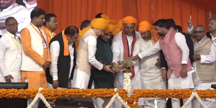 बलिया येथे ₹ 6500 कोटी किमतीच्या 7 NH प्रकल्पांच्या उद्घाटन आणि पायाभरणी समारंभ थेट प्रक्षेपण….