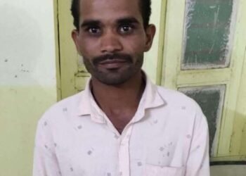 सोलापूर:- लग्नाच्या आड येणा-या प्रेयसीला गळफास देऊन खून,पोलिसांनी आरोपीला ठोकल्या बेड्या