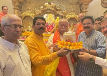 सर संघचालक मोहनजी भागवत यांनी घेतले श्री सिद्धिविनायकांचे दर्शन…