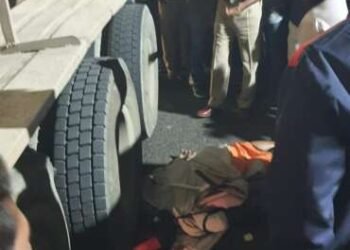 सोलापूर रेल्वे स्टेशन समोर आणखीन एका जड वाहतुकीच्या अपघातात वृद्ध साधूचा दुर्दैवी मृत्यू…