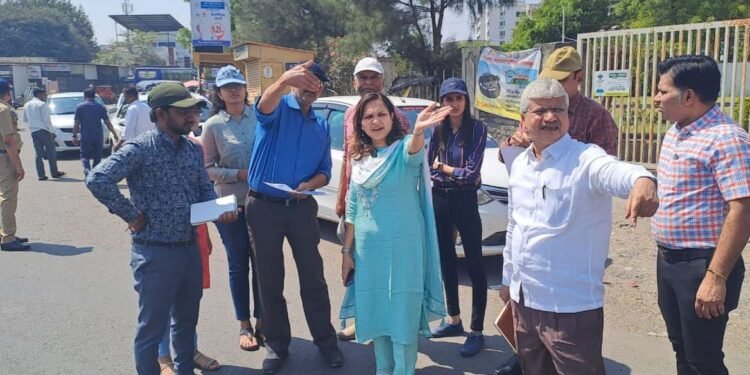 सोलापूर:- 20 मार्गावर वॉटर फाउंटेन वॉटर कर्टन व इको फ्रेंडली सुशोभीकरण्याच्या आयुक्त शितल तेली – उगले यांच्या सूचना…