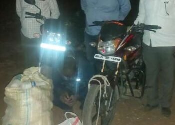 नांदणी टोल नाक्यावर २०० लिटर ची ताडी जप्त , एकास अटक राज्य उत्पादन शुल्क विभागाची कारवाई….