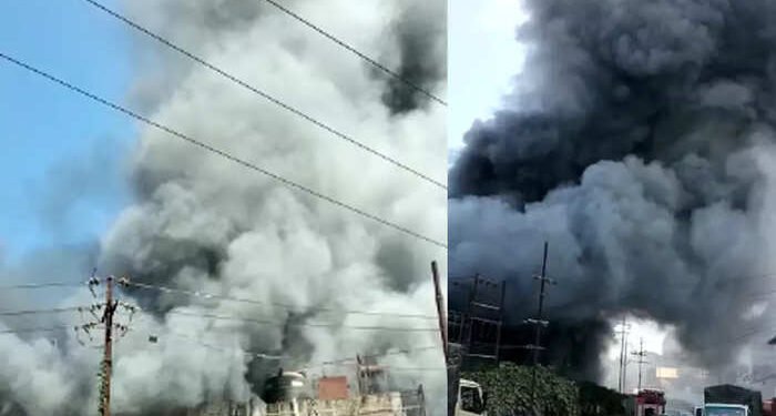 बदलापूर एमआयडीसीत भीषण आग, संपूर्ण केमिकल कंपनी जळून खाक, काही कामगार जखमी