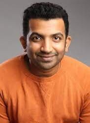 तुळजापूरमधील मराठी माध्यमातील मुलगा बनला लंडनमधील उद्योजक…