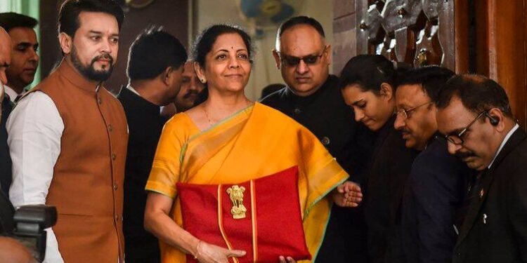 २ लाखांच्या बचतीवर महिलांना मिळणार भरघोस व्याज, महिला सन्मान बचत पत्र योजनेची घोषणा;